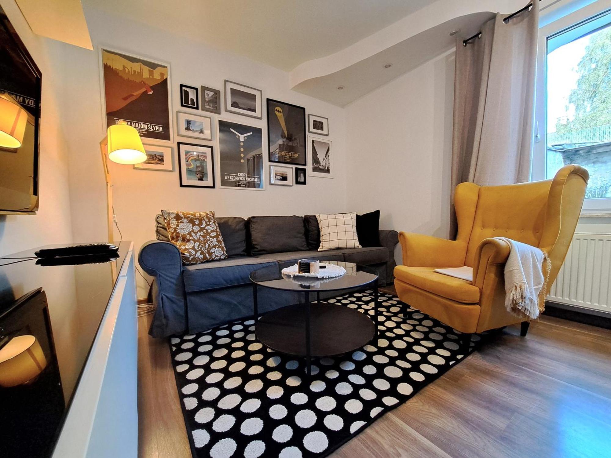 Апартаменты Gryfny Familok Катовице Экстерьер фото
